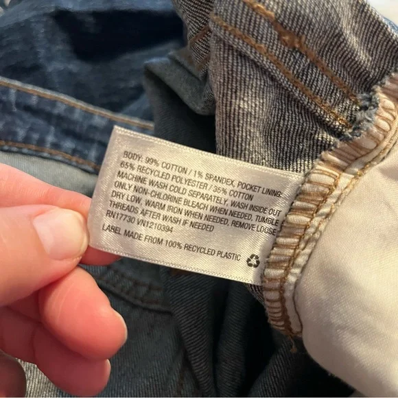 Universal Thread Distressed Bottom Denim Blue Jeans, Size 22W Boyfriend Fit - Picture 9 of 12